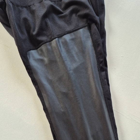 Material Girl Black Leggings with Pink Accents - Picture 4 of 4